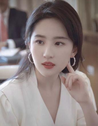 倪妮爆料刘亦菲视频播放